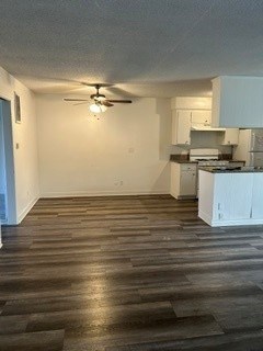 Floor plan for 2 beds, 2 baths